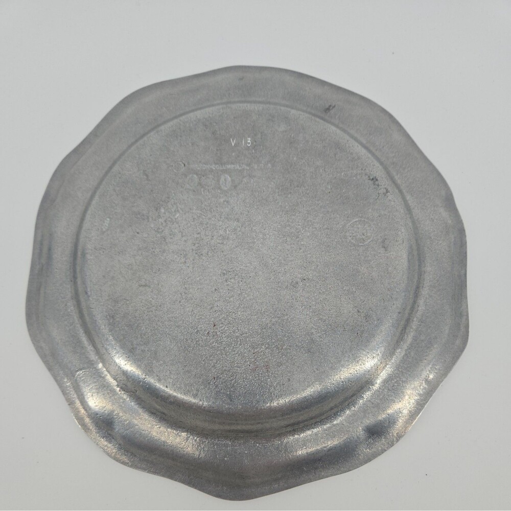 Wilton Columbia USA Pewter Plate Scalloped Decor Traditional Old Money House - Picture 7 of 7